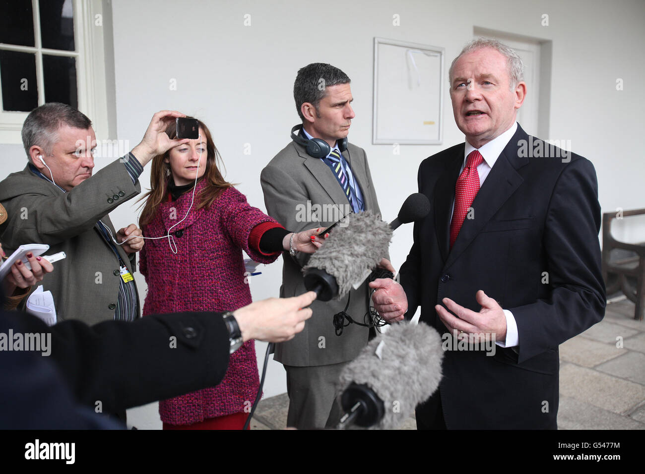 Il vice primo ministro Martin McGuinness alla conferenza sul consolidamento della pace che utilizza l'Irlanda del Nord come case study per marcare la presidenza irlandese dell'Organizzazione per la sicurezza e la cooperazione in Europa al Royal Hospital Kilmainham, Dublino. Foto Stock