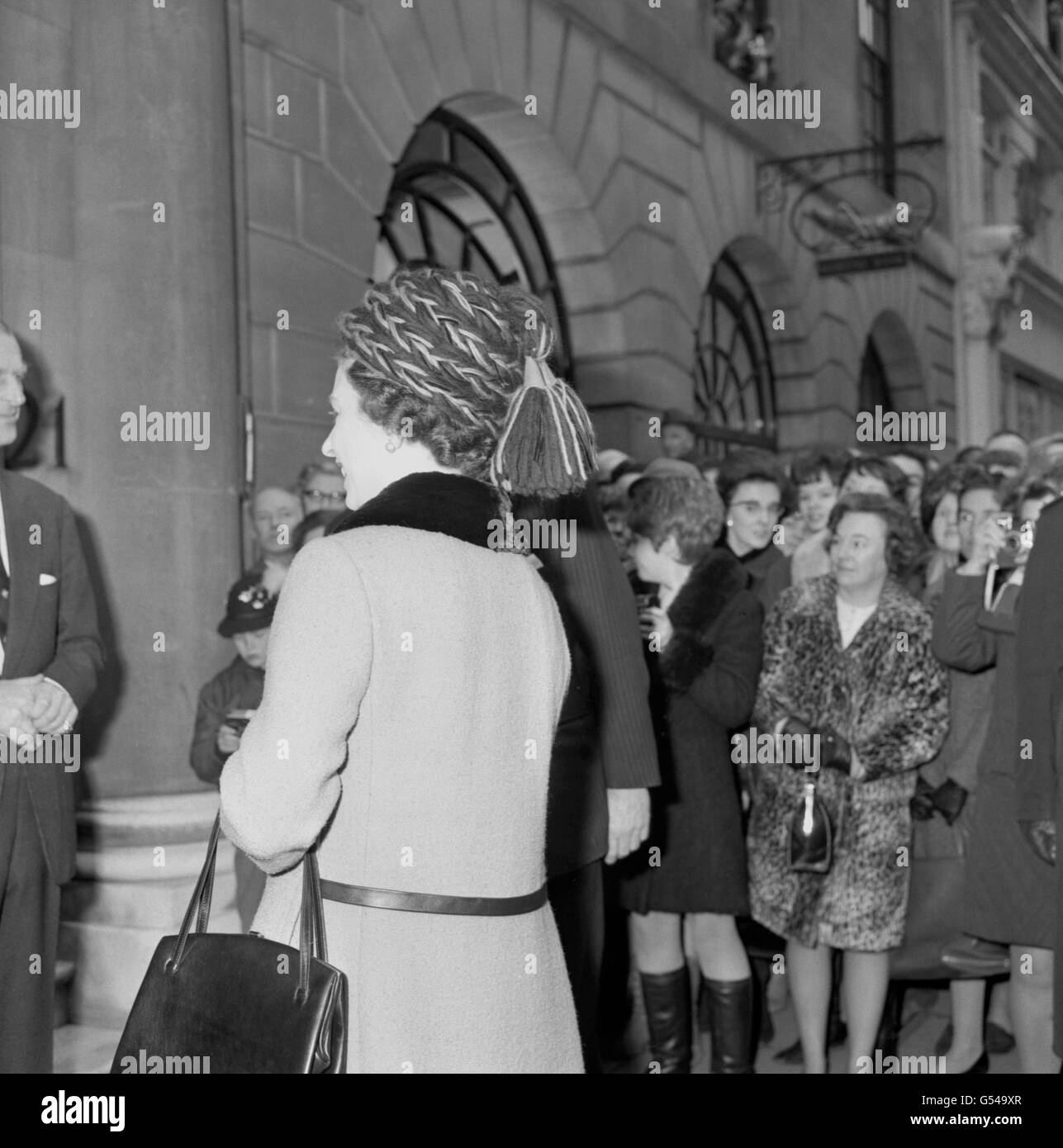 La Regina Elisabetta II partecipa alla ricezione della Confederazione dell'industria britannica a Tothill Street, Londra. Foto Stock