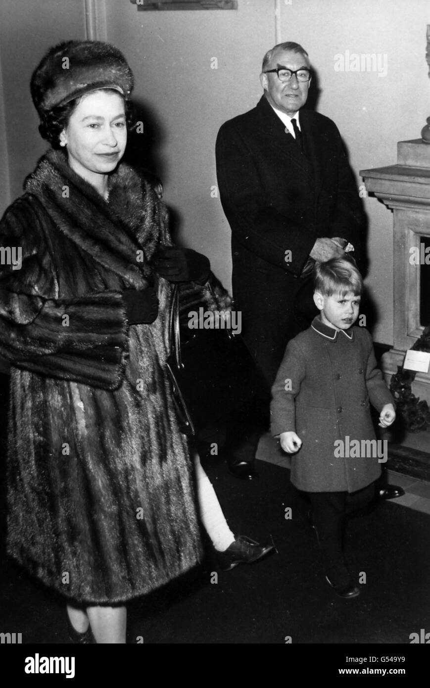 La Regina Elisabetta II e il Principe Edoardo alla stazione di Liverpool Street, Londra. Foto Stock