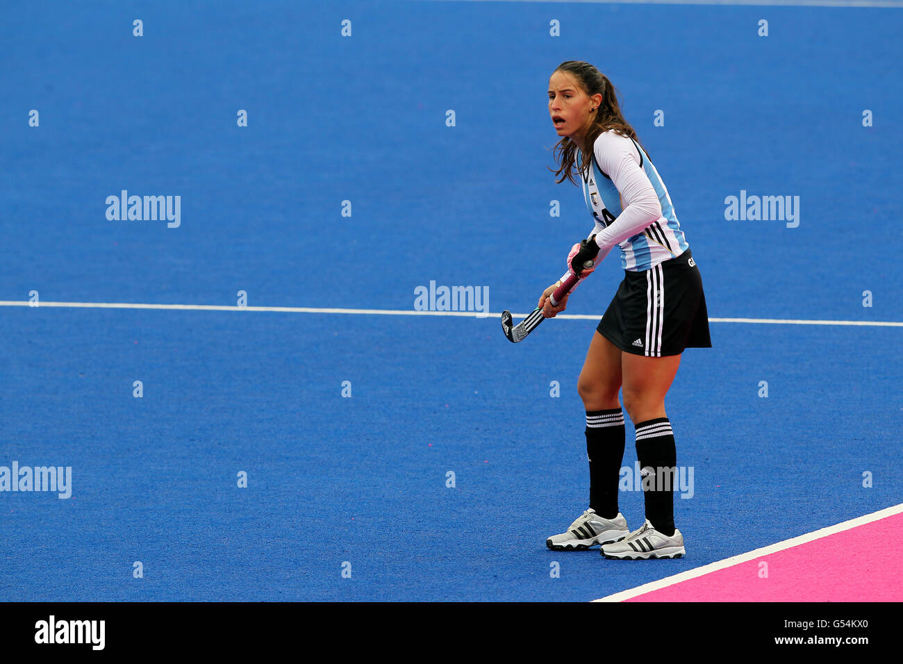 Sofia Maccari in Argentina contro la Corea durante il VISA International Invitational Hockey Tournament alla Riverbank Arena, Londra. Foto Stock