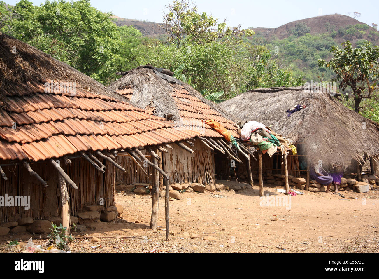 La tradizionale struttura di case tribali / capanne, in India. Foto Stock