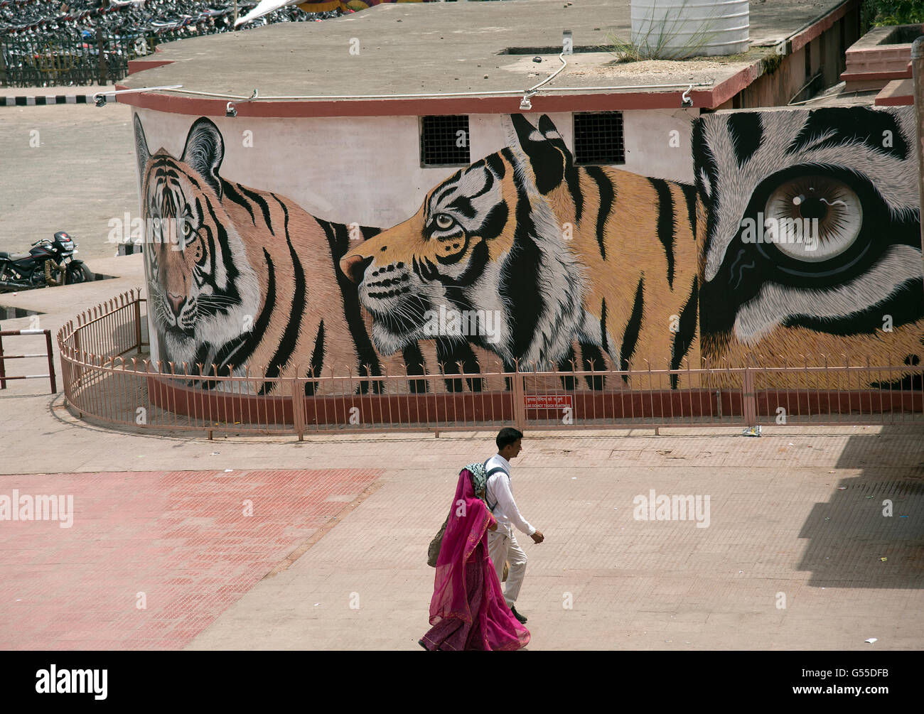 L'immagine della pittura è stata presa al Sawai Madhopur Railwau stazione, India Foto Stock