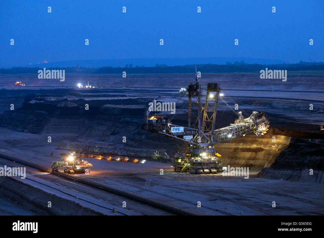 Garzweiler miniera a cielo aperto, nella Renania settentrionale-Vestfalia (Germania). Foto Stock