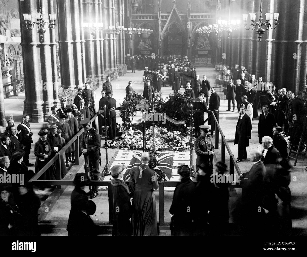 Punti di riferimento - la sepoltura del guerriero sconosciuto - Abbazia di Westminster - 1920 Foto Stock
