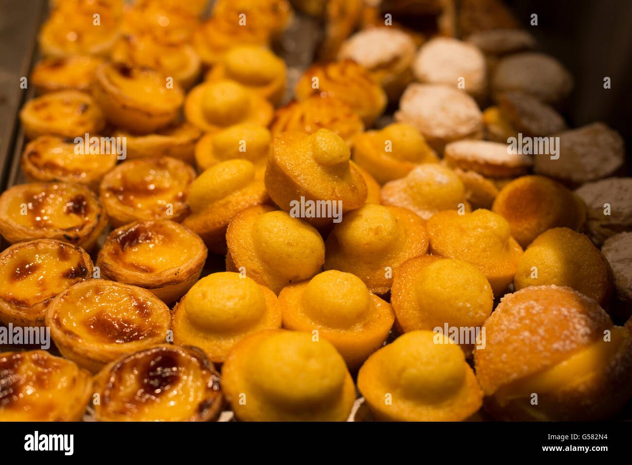 Paste tradizionali e Pastel de nata, Lison, Lisboa, Portogallo, Europa UE Foto Stock