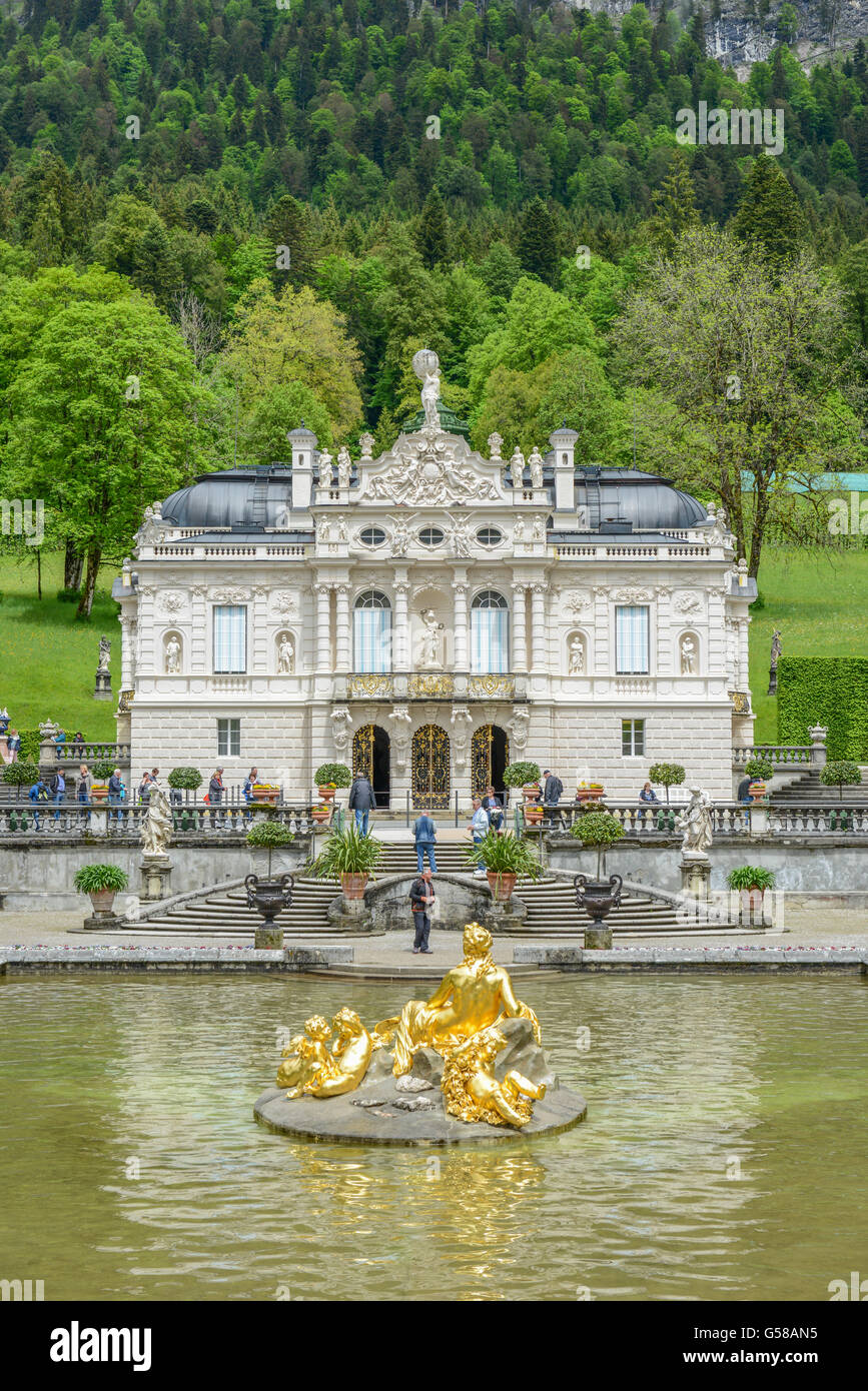 LINDERHOF, Germania - Linderhof Palace è un hotel Schloss in Germania, nel sud-ovest della Baviera vicino a Ettal Abbey. È la più piccola della Foto Stock