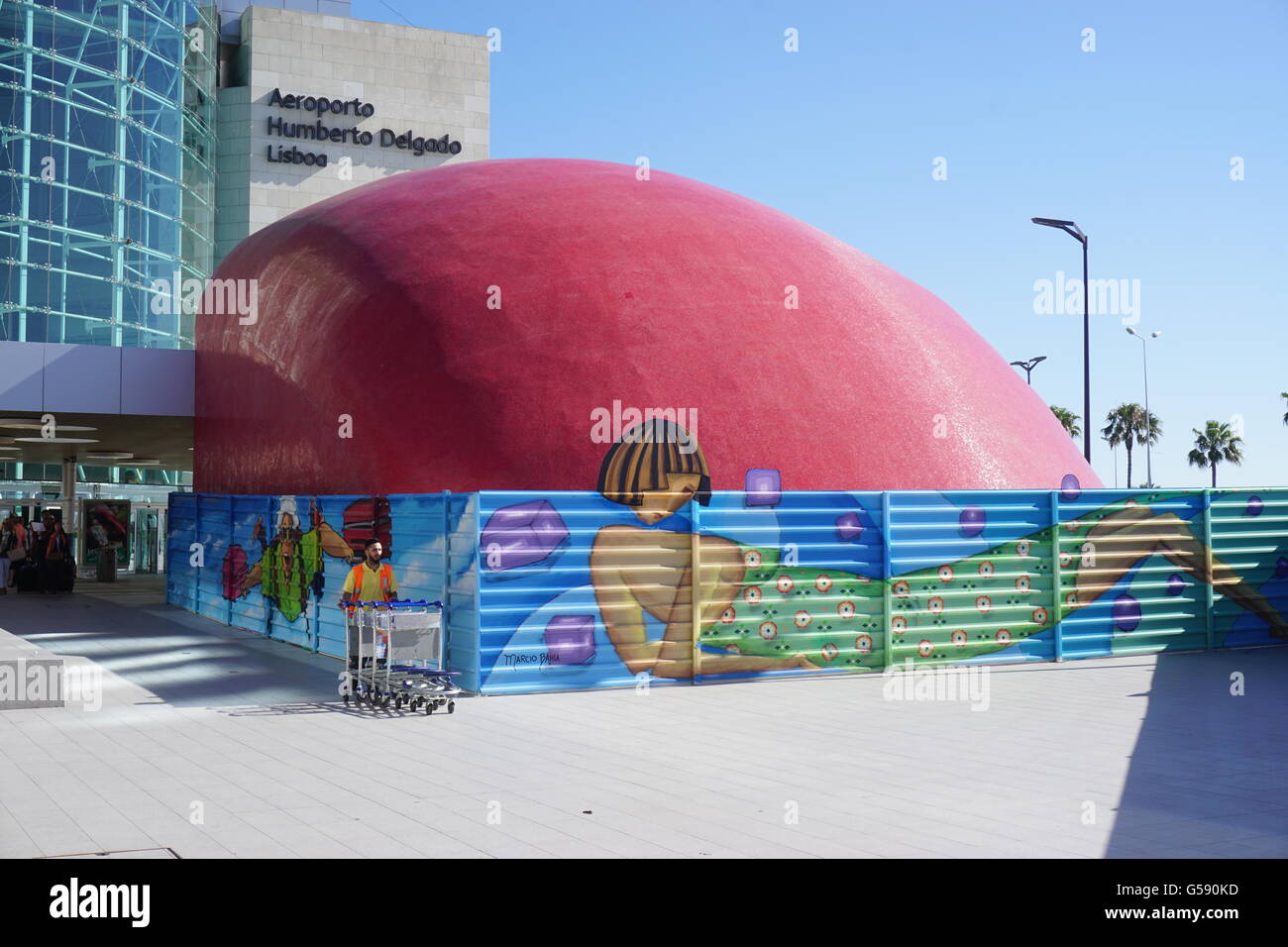 Il Lisbona aeroporto Portela LIS, formalmente chiamato Lisbona Humberto Delgado Airport Foto Stock