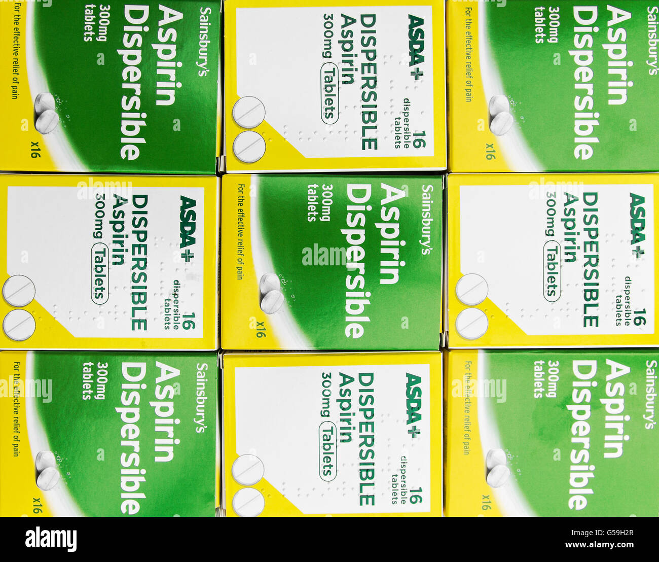 Scatole di aspirina generico da marchi di supermercati ASDA e Sainsbury. Foto Stock
