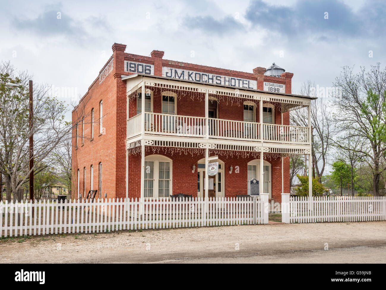 Centro storico di J.M. Koch's Hotel, costruito nel 1906 in d'Hanis, Texas, Stati Uniti d'America Foto Stock