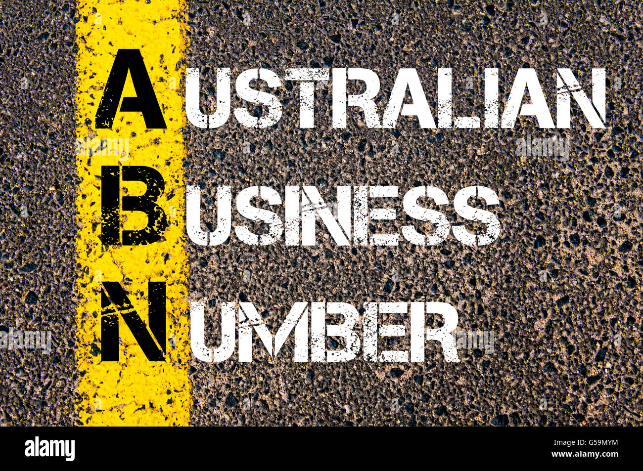 Concetto di immagine del Business acronimo ABN Australian Business numero scritto sopra la segnaletica stradale vernice gialla linea Foto Stock