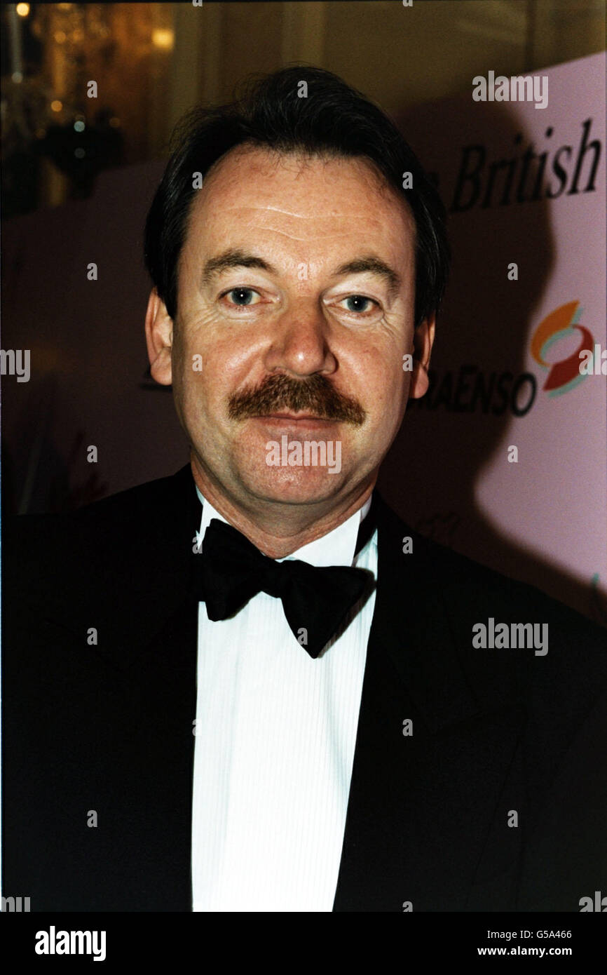 Esperto di antiquariato Eric Knowles al London Hilton per i British Book Awards 2000. Foto Stock