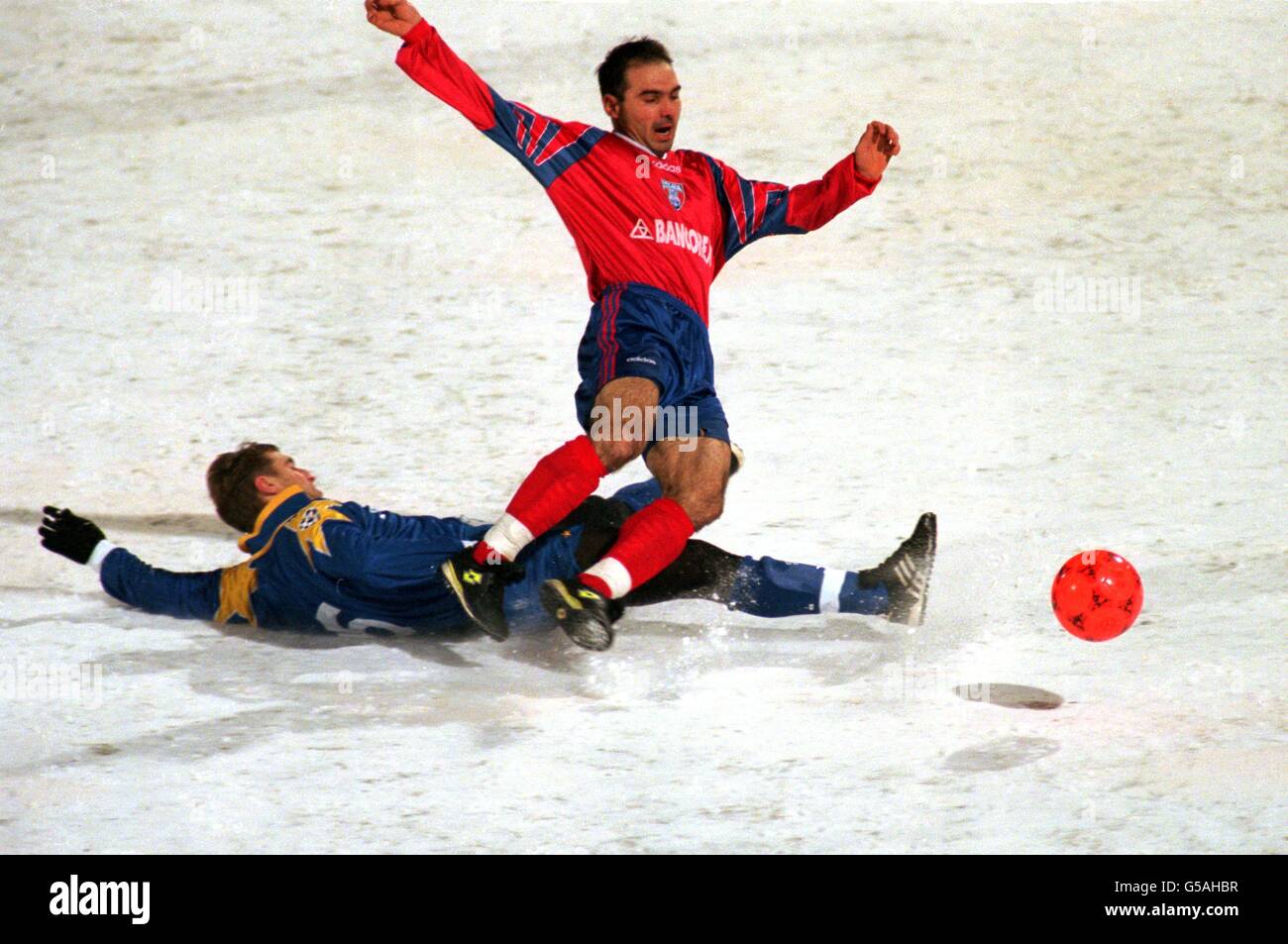 UEFA Champions League 1995/96 . Tiberiu Csik, Steaua Bucharest Stock  Photo - Alamy