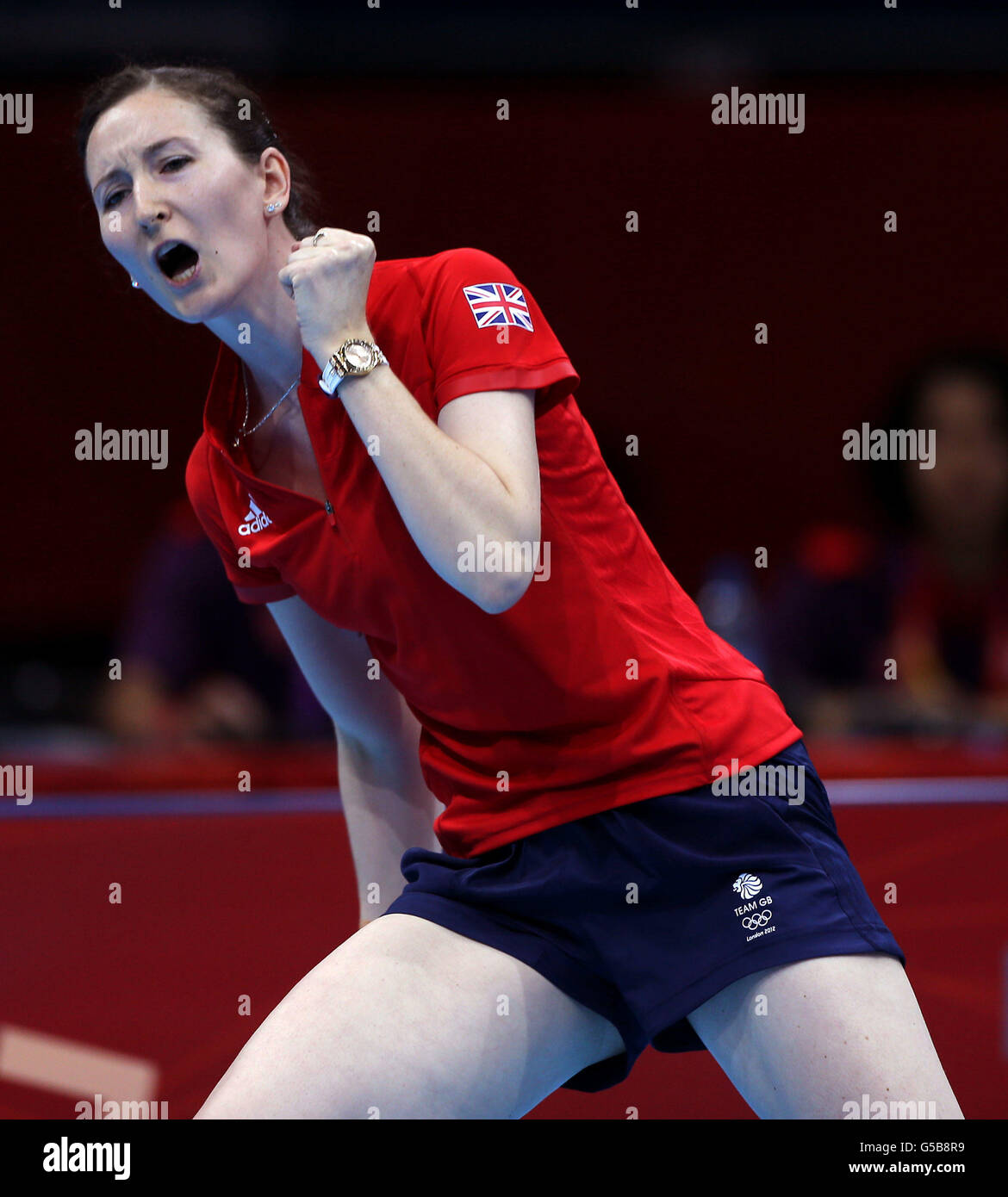 Joanna Parker della Gran Bretagna durante la sua vittoria su Caroline Kumahara del Brasile durante il Ping Pong delle Donne all'Excel Arena di Londra. Foto Stock