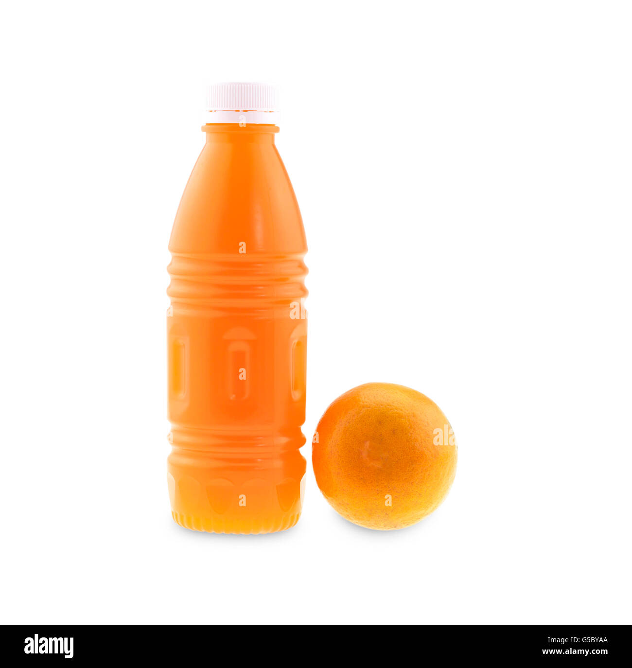 Bottiglia di succo di arancio mandarino isolati su sfondo bianco. Foto Stock