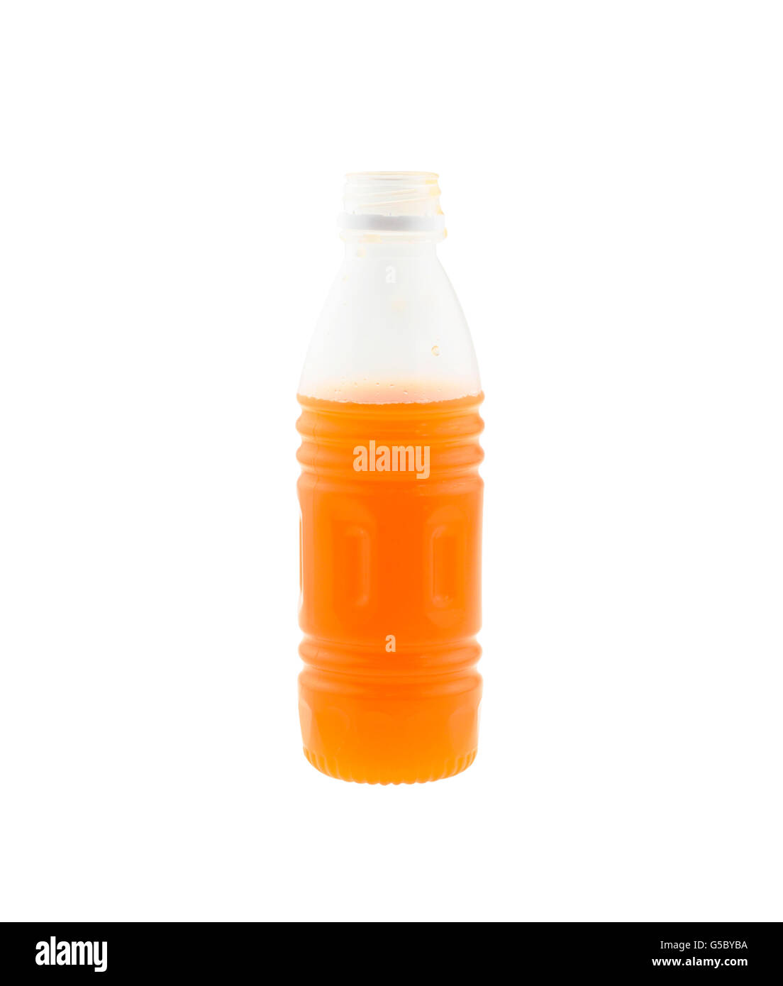 Bottiglia di succo di arancio mandarino isolati su sfondo bianco. Foto Stock