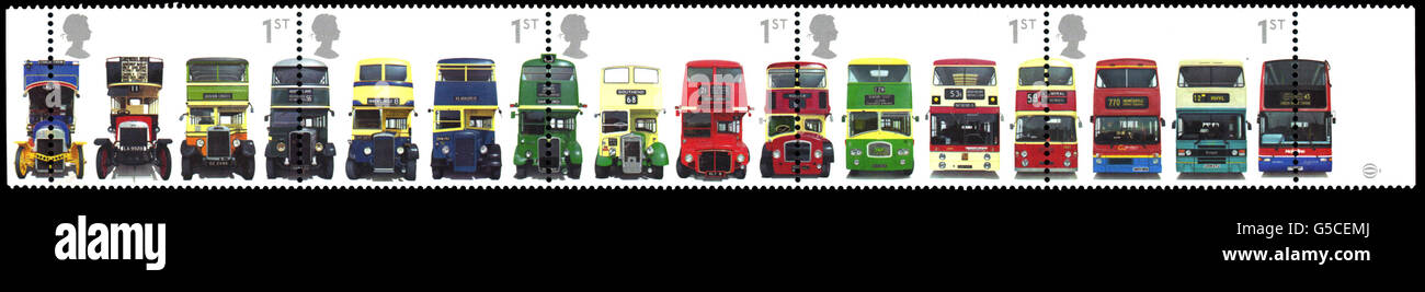 Per il primo utilizzo lunedì 14 maggio 2001. Questi sono l'ultimo insieme dei primi francobolli del Royal Mail. L'artista Michael English, rinomato per i suoi poster degli anni '60 di gruppi rock come l'OMS, ha creato la striscia di cinque francobolli con autobus a due piani provenienti da tutto il Regno Unito. * i 16 autobus raffigurati provengono da Londra, Glasgow, Leeds, Birmingham, Swindon, Bristol, Cheltenham, Sussex, Manchester, Belfast e Galles. I francobolli Royal Mail, in vendita da martedì (maggio 15), sono i primi a presentare autobus. Foto Stock