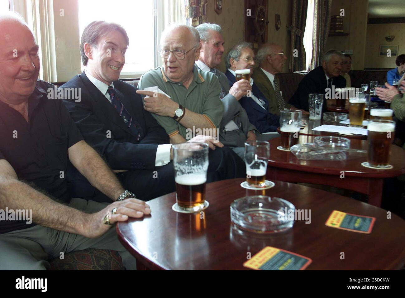 Mandelson in un pub Foto Stock