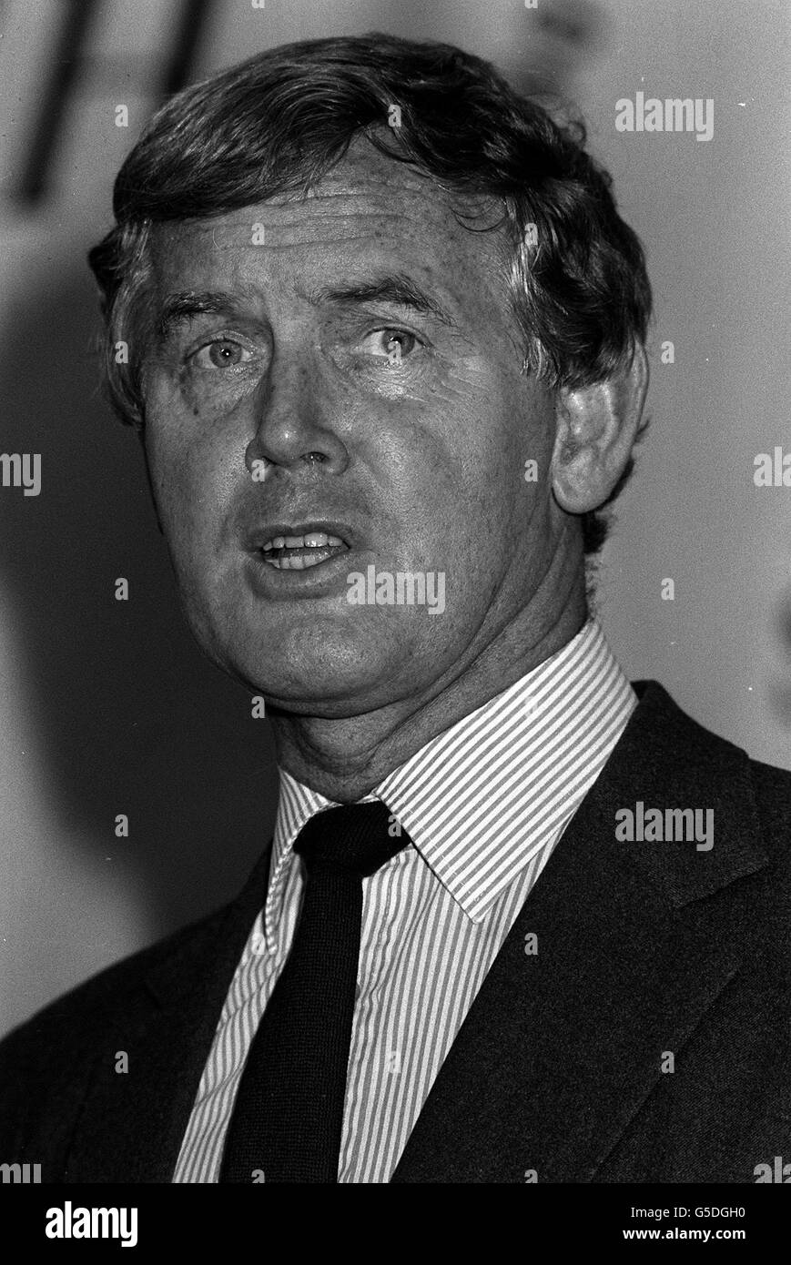 Il nuovo segretario della previdenza sociale, John Moore, 50 anni, che è stato il supremo DHSS fino a quando non è stato diviso in due ministeri da un rimpasto di gabinetto. Dal 1987 è Segretario ai servizi sociali. Il portafoglio sanitario è stato dato a Kenneth Clarke. Dal 1974 l'onorevole Moore è il deputato Tory per Croydon Central. Foto Stock