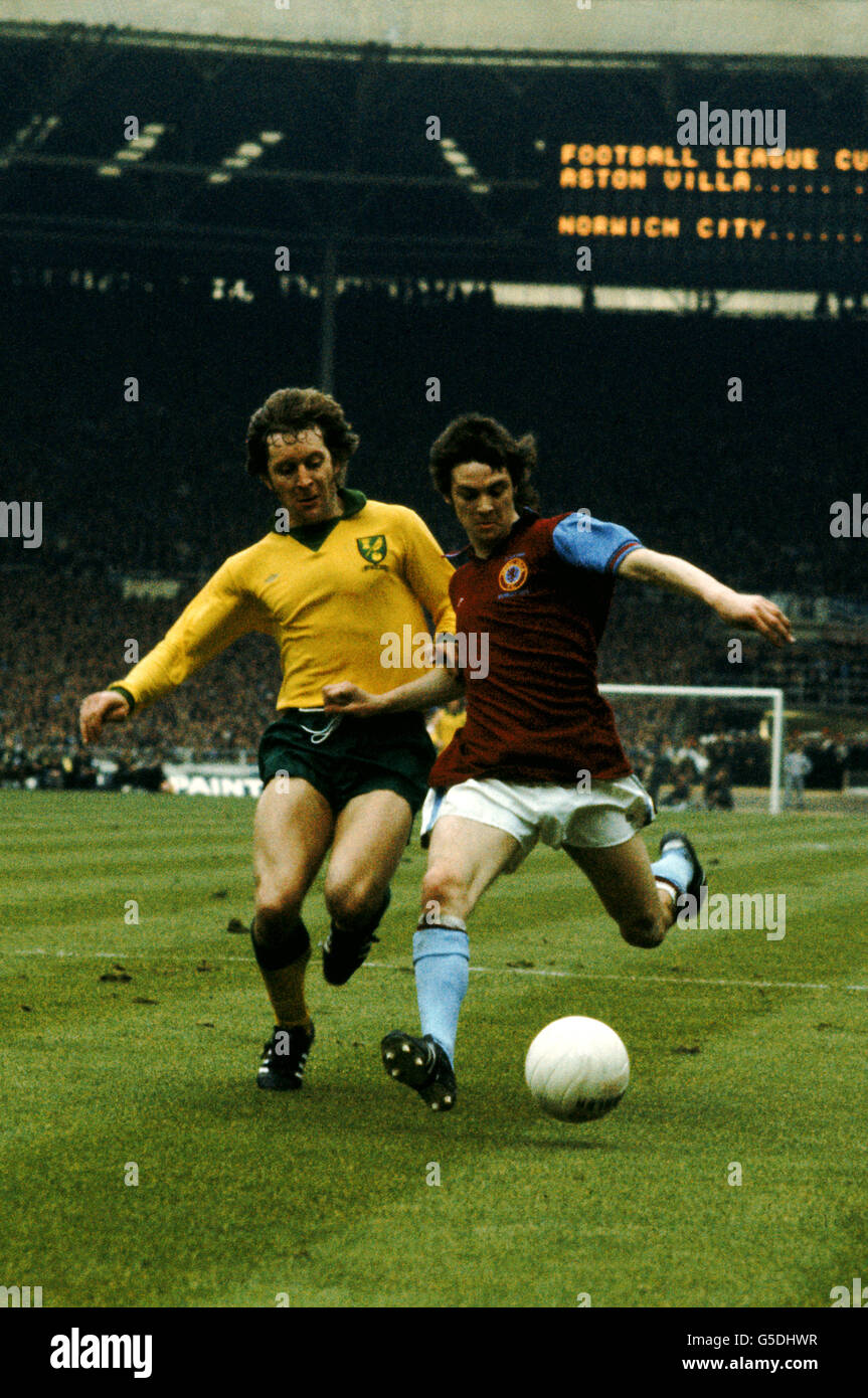 L-R: Dave Stringer Norwich City, Brian Little Aston Villa Foto Stock