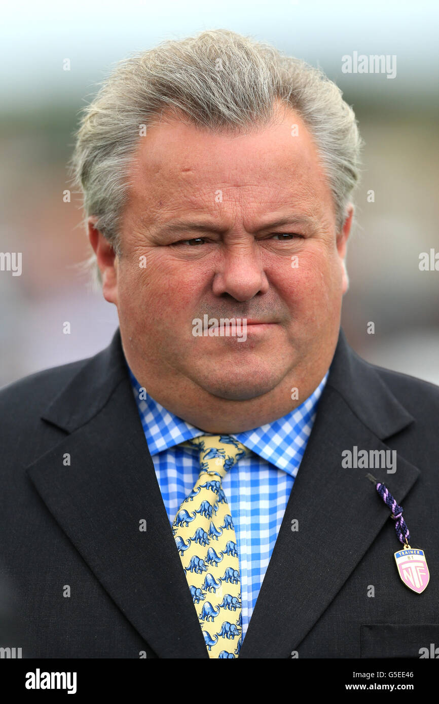 Corse ippiche - 2012 Ladbrokes St Leger Festival - The Stobart Doncaster Cup Day - Doncaster Racecourse. Peter Chapple-Hyam, Trainer Foto Stock