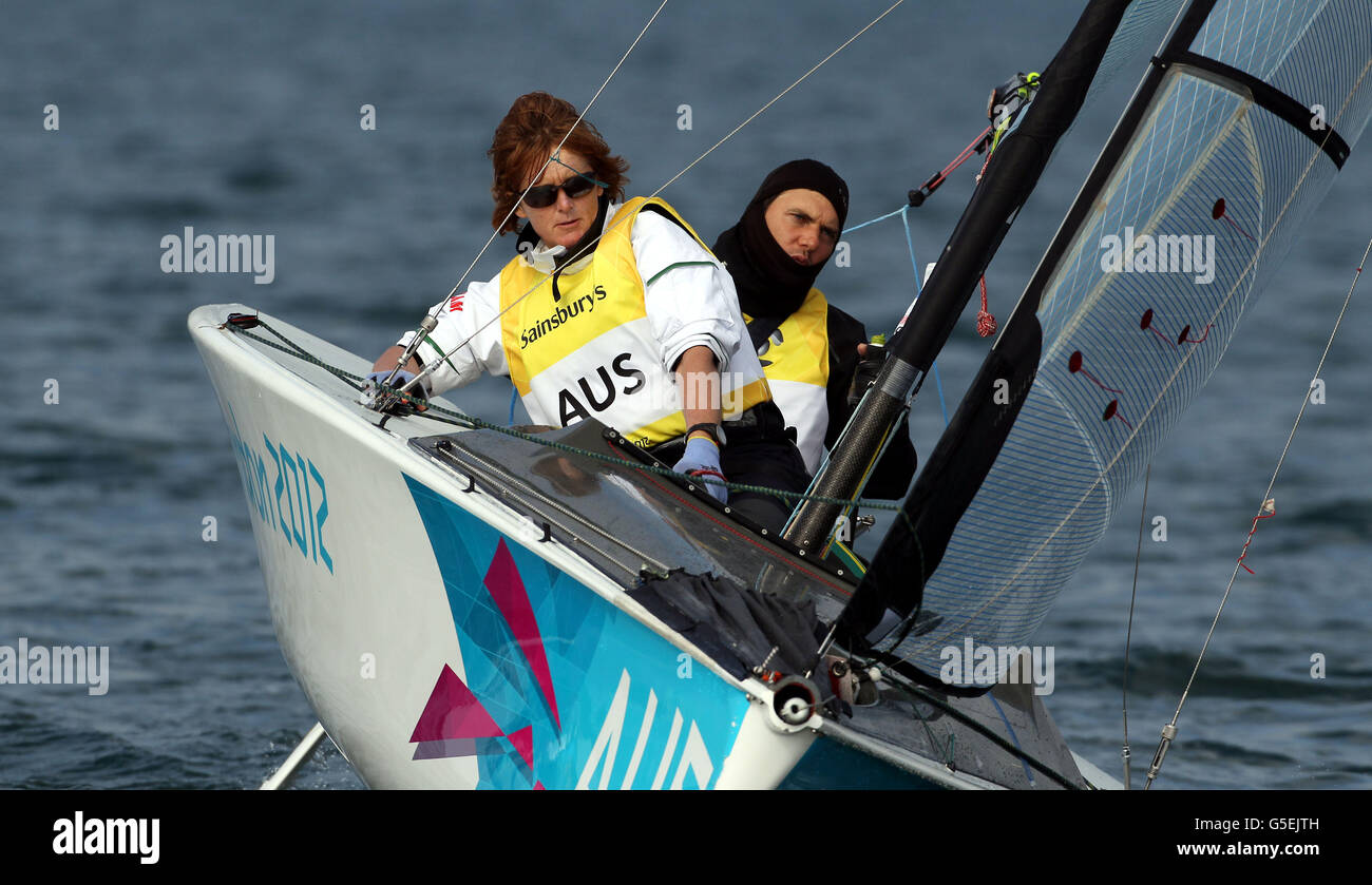 Giochi Paralimpici di Londra. L'equipaggio australiano di Skud Daniel Fitzgibbon e Liesl Tesch durante l'odierna navigazione paralimpica a Weymouth e Portland. Foto Stock