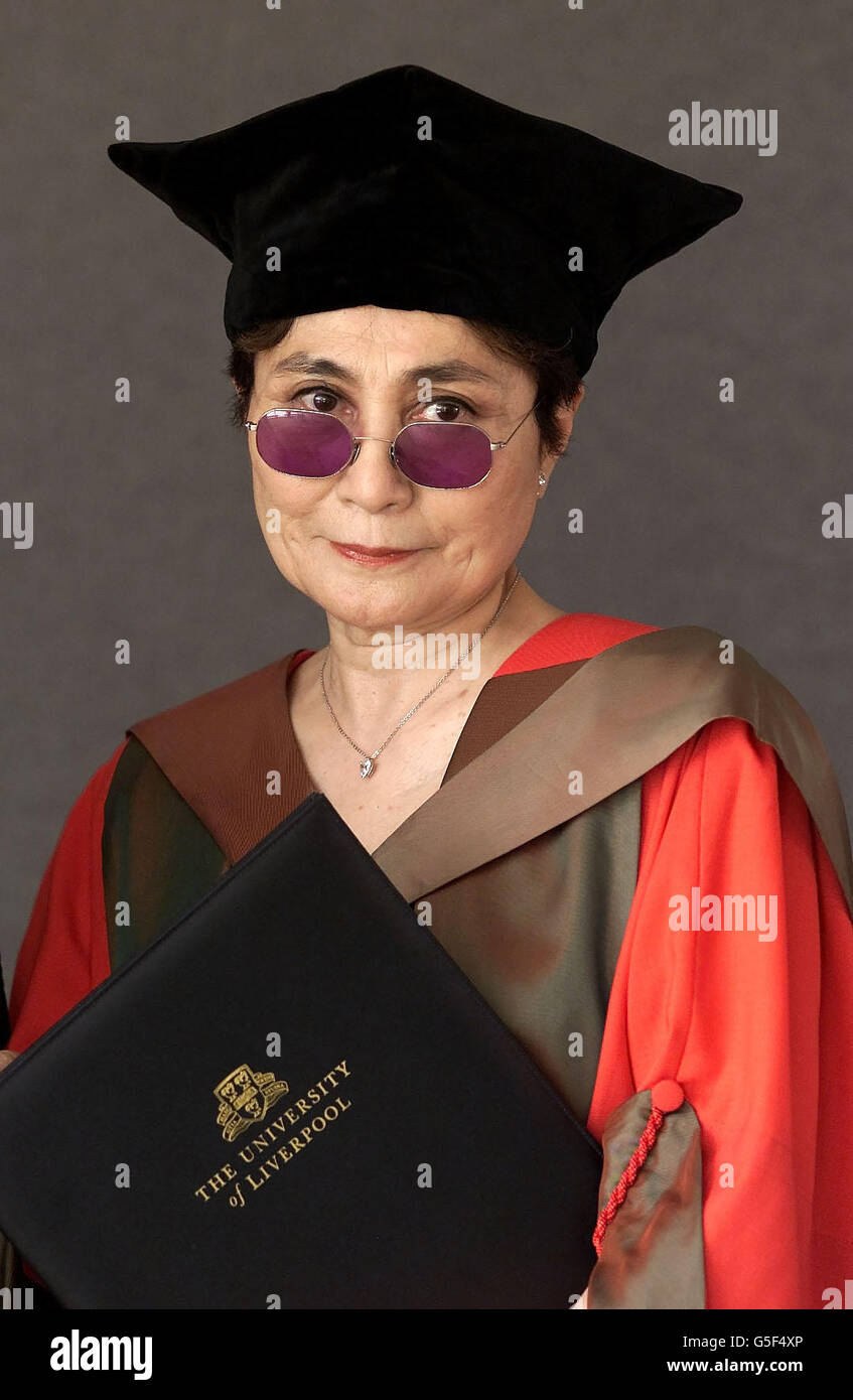 Yoko Ono laurea honoris causa Foto Stock