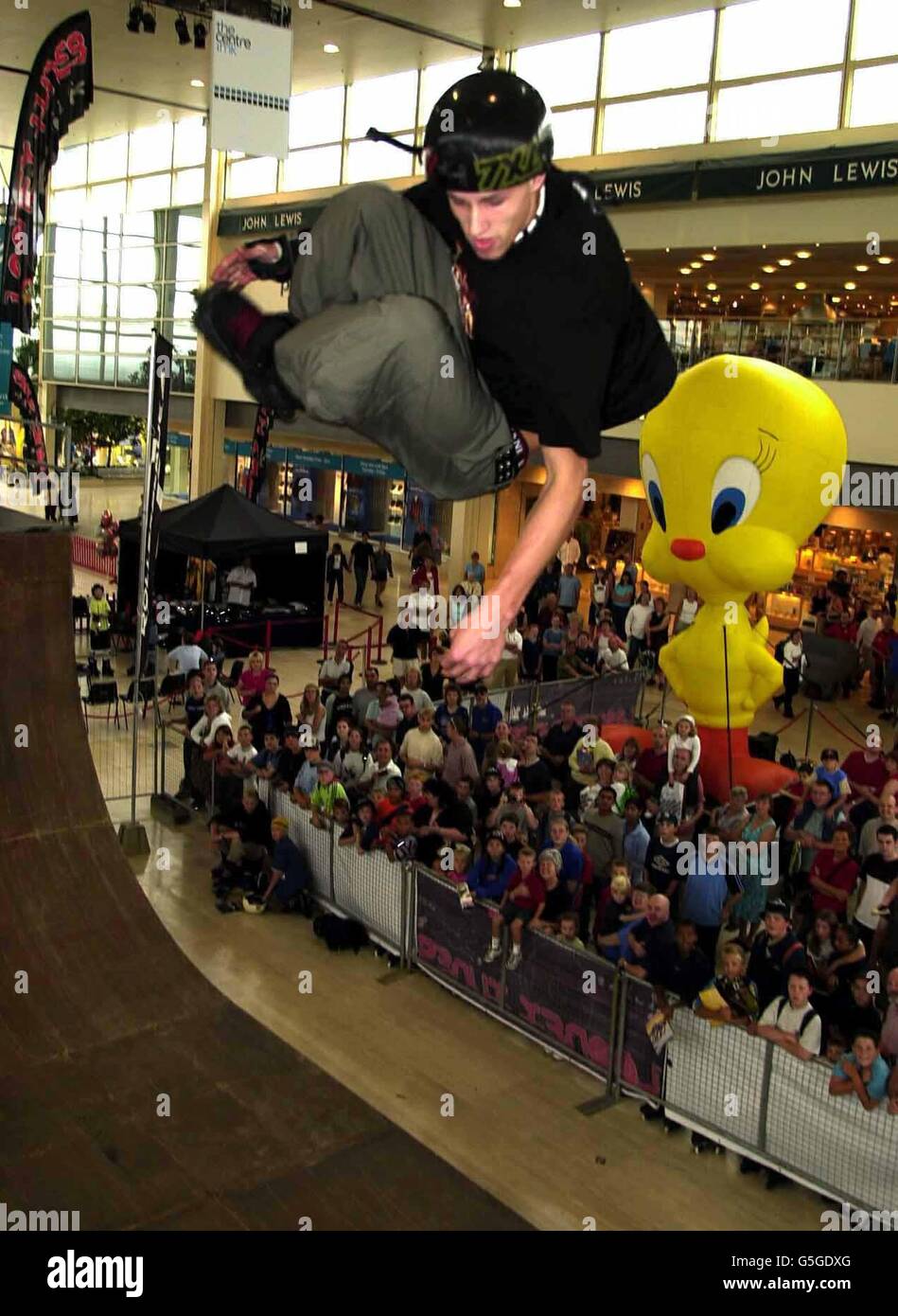 Inline skater Milton Keynes Foto Stock