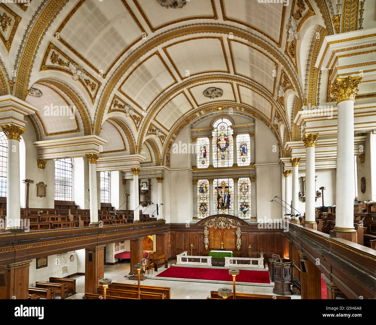 St James PIccadilly, chiesa di Londra da Christopher Wren. Interno navata a est Foto Stock