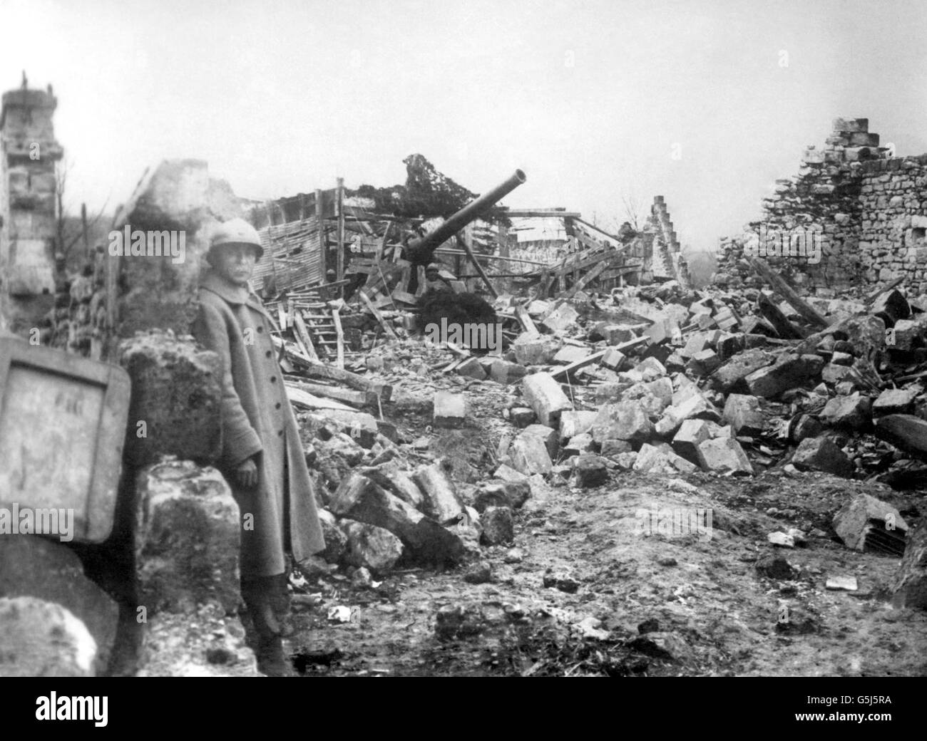 La Prima guerra mondiale - catturato tedesco pistole - Craonne - Francia Foto Stock