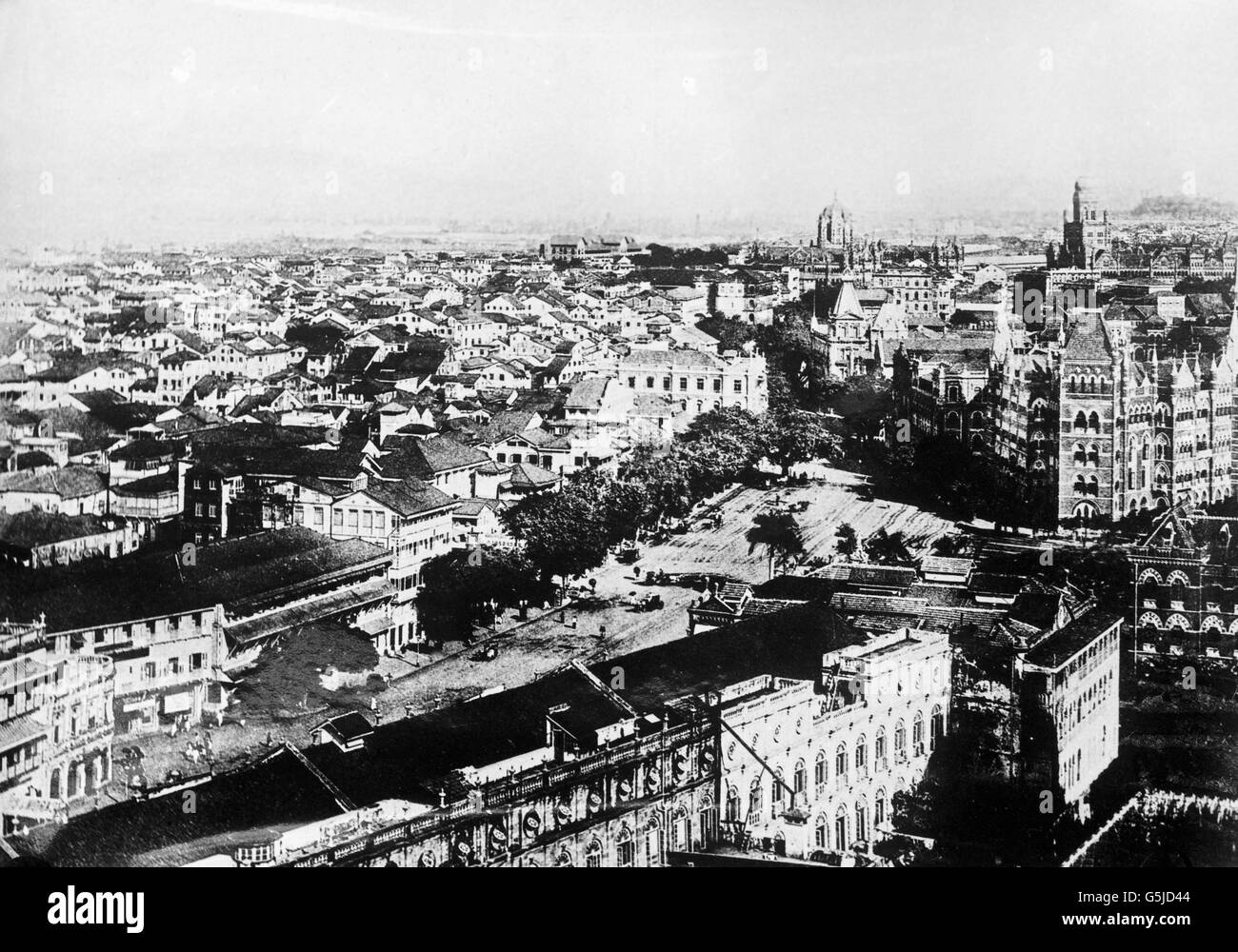 Ein Panoramablick auf die Hafenstadt Shanghai, Cina, 1910er Jahre. Vista panoramica della città portuale di Shanghai, Cina 1910s. Foto Stock