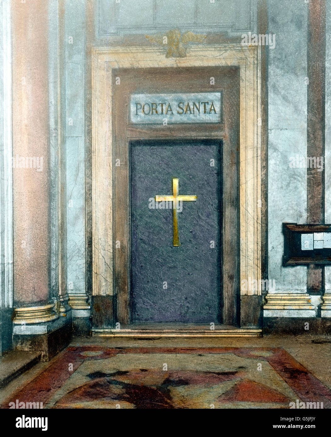 Die heilige Pforte an der Papstbasilika Santa Maria Maggiore nella ROM, Italien 1920er Jahre. La Porta Santa presso la Basilica di Santa Maria Maggiore a Roma, Italia 1920s. Foto Stock