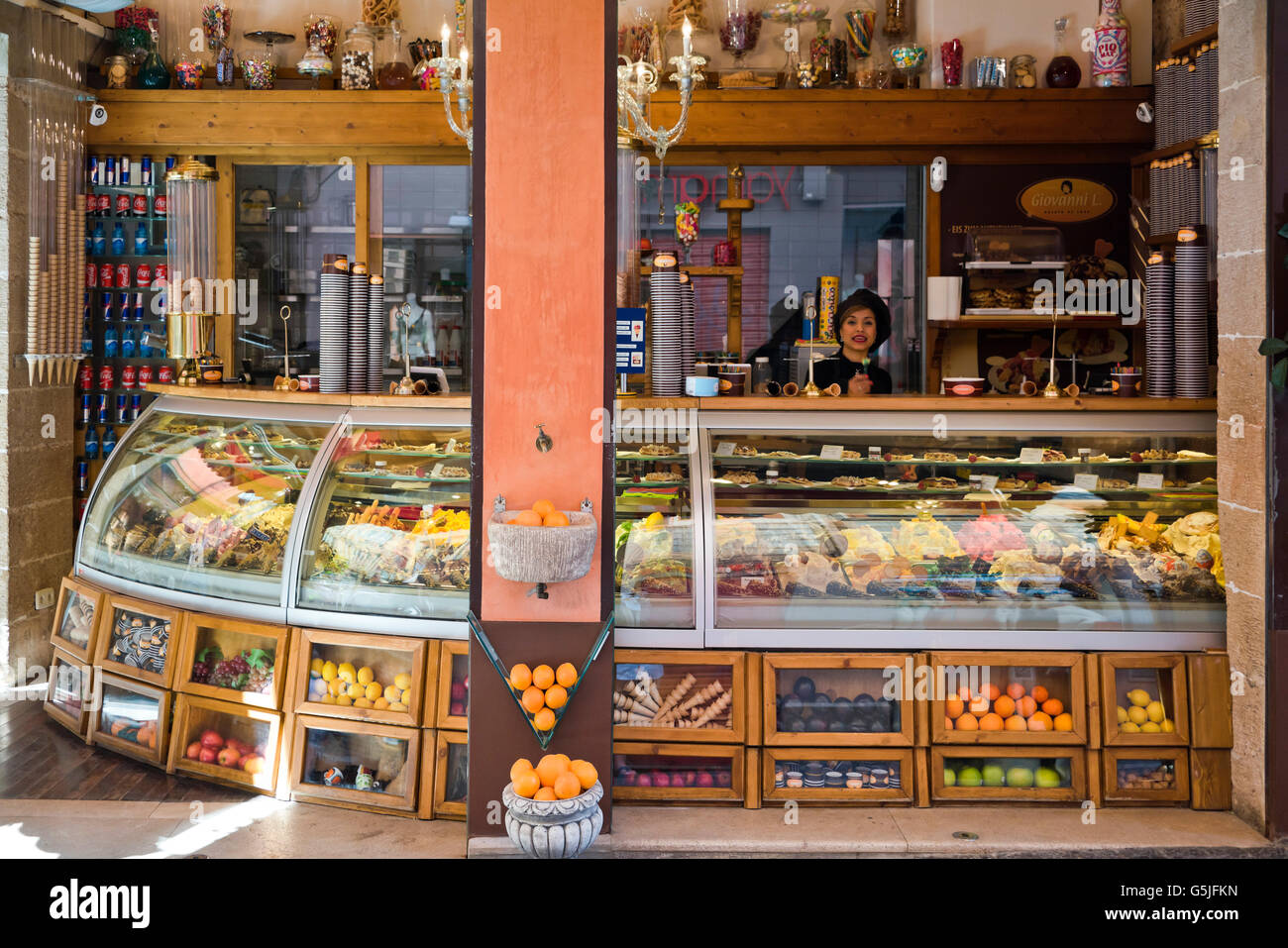 Vista orizzontale di una famosa gelateria a Palma di Maiorca. Foto Stock