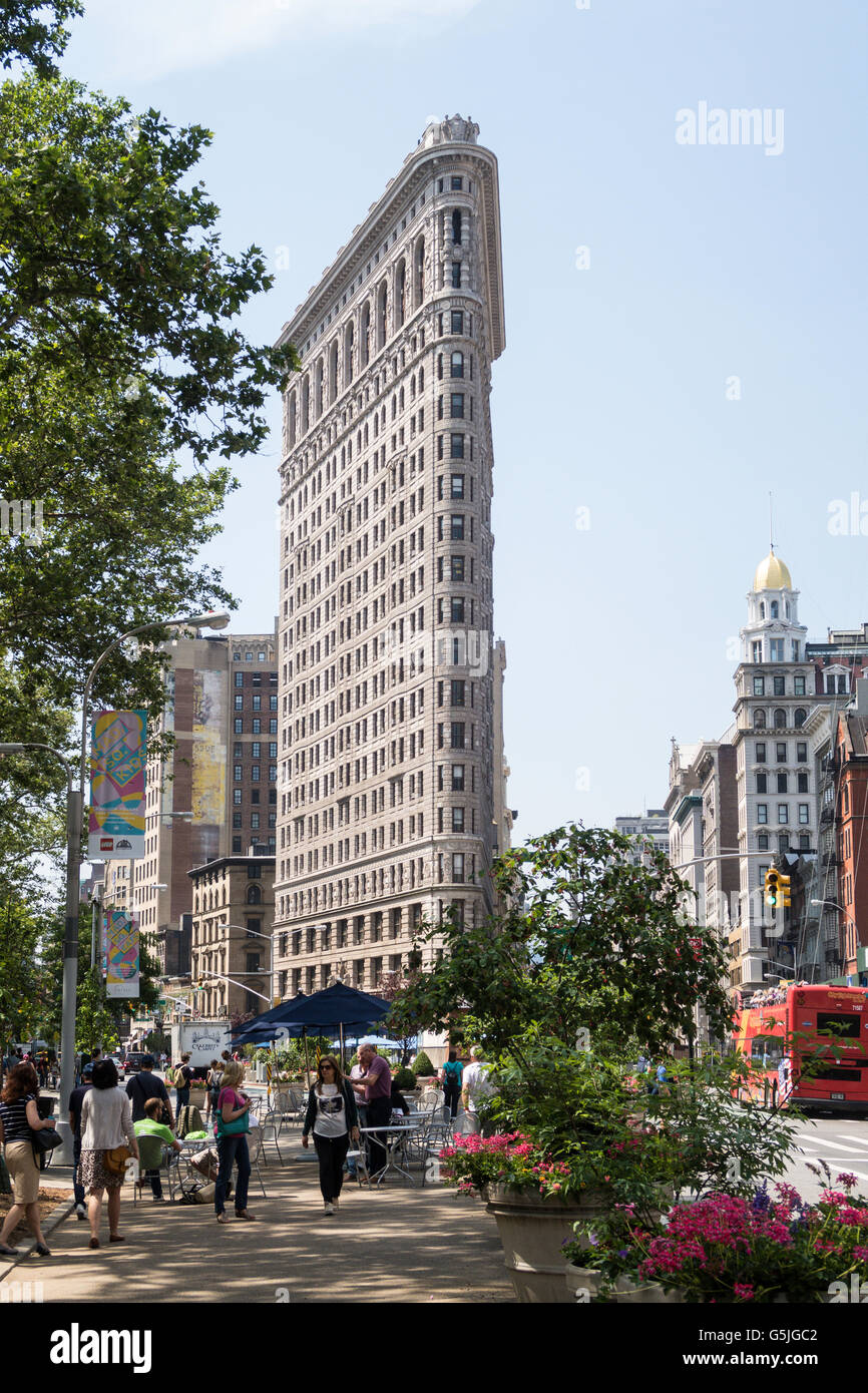 Flatiron Building sulla Quinta Avenue, New York Foto Stock