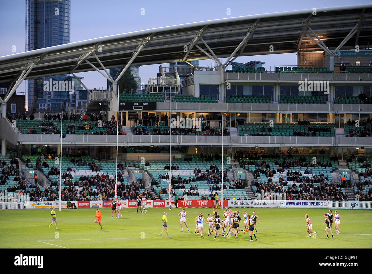 Australian Rules Football - AFL European Challenge Cup - Port Adelaide v Western Bulldogs - KIA ovale Foto Stock