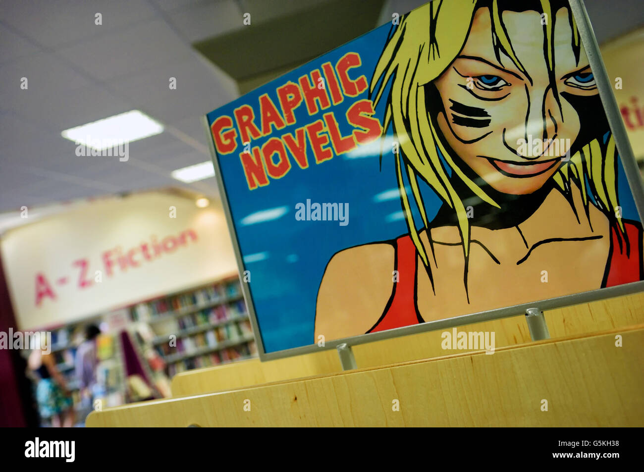 Graphic Novel sezione in una biblioteca pubblica. In Inghilterra. Regno Unito Foto Stock