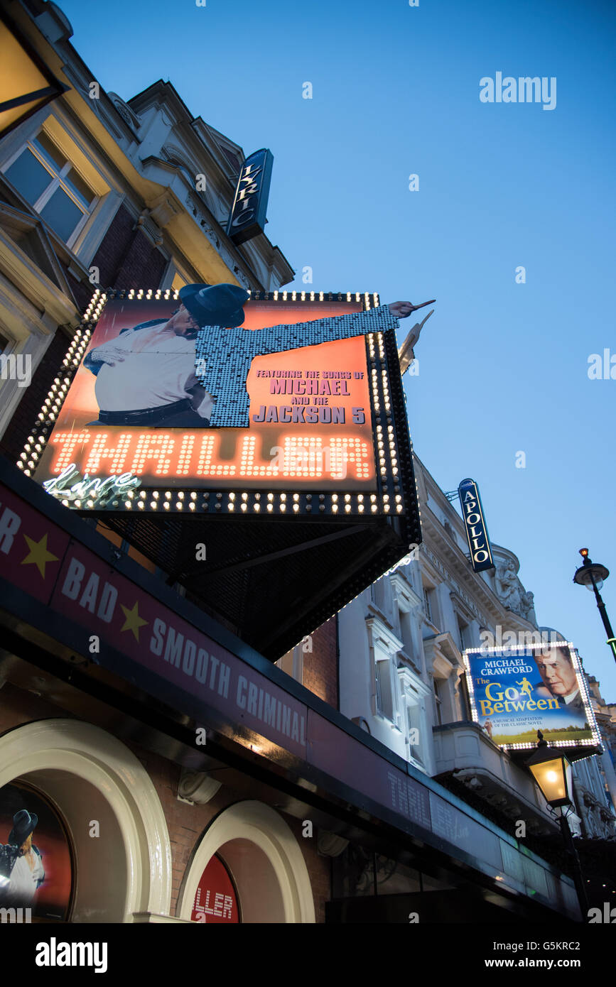 Thriller Live & il passare tra le visualizzazioni , Lyric & Apollo teatri rispettivamente su Shafesbury Avenue, Londra al tramonto. Foto Stock