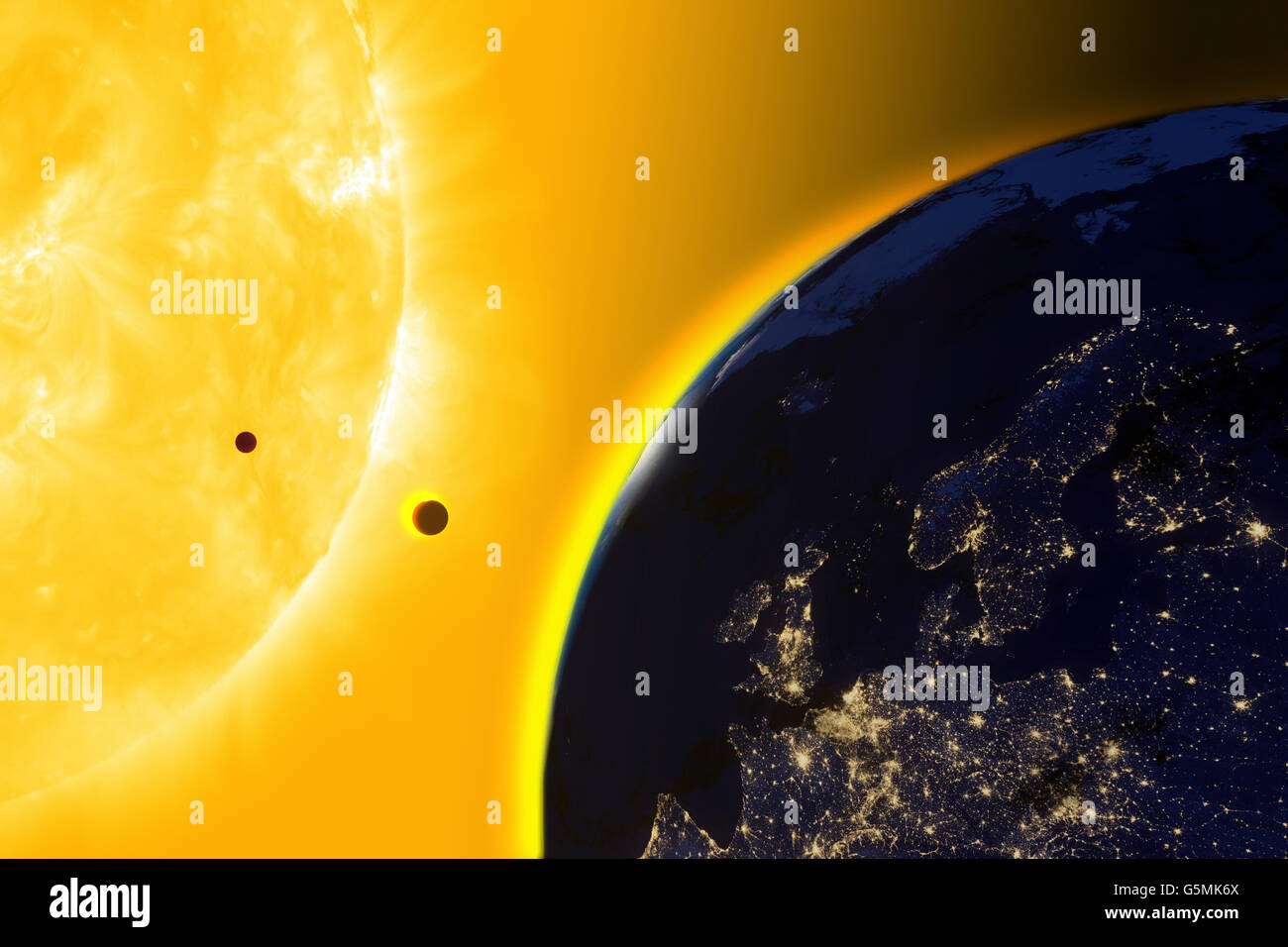 Terra, Venere, Mercurio in orbita intorno al Sole. I suns diametro è circa 109 volte quella della Terra Foto Stock
