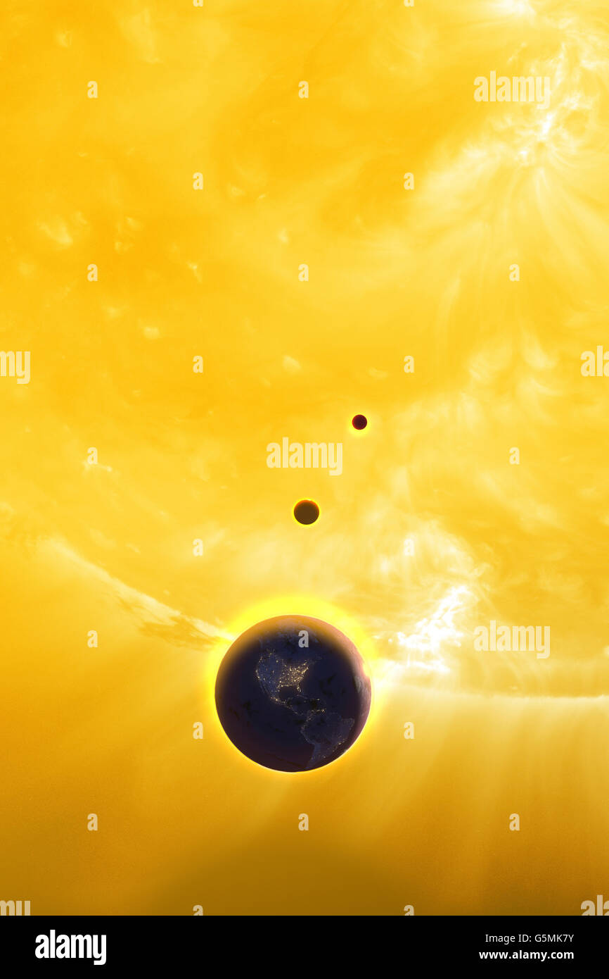 Terra, Venere, Mercurio in orbita intorno al Sole. I suns diametro è circa 109 volte quella della Terra Foto Stock