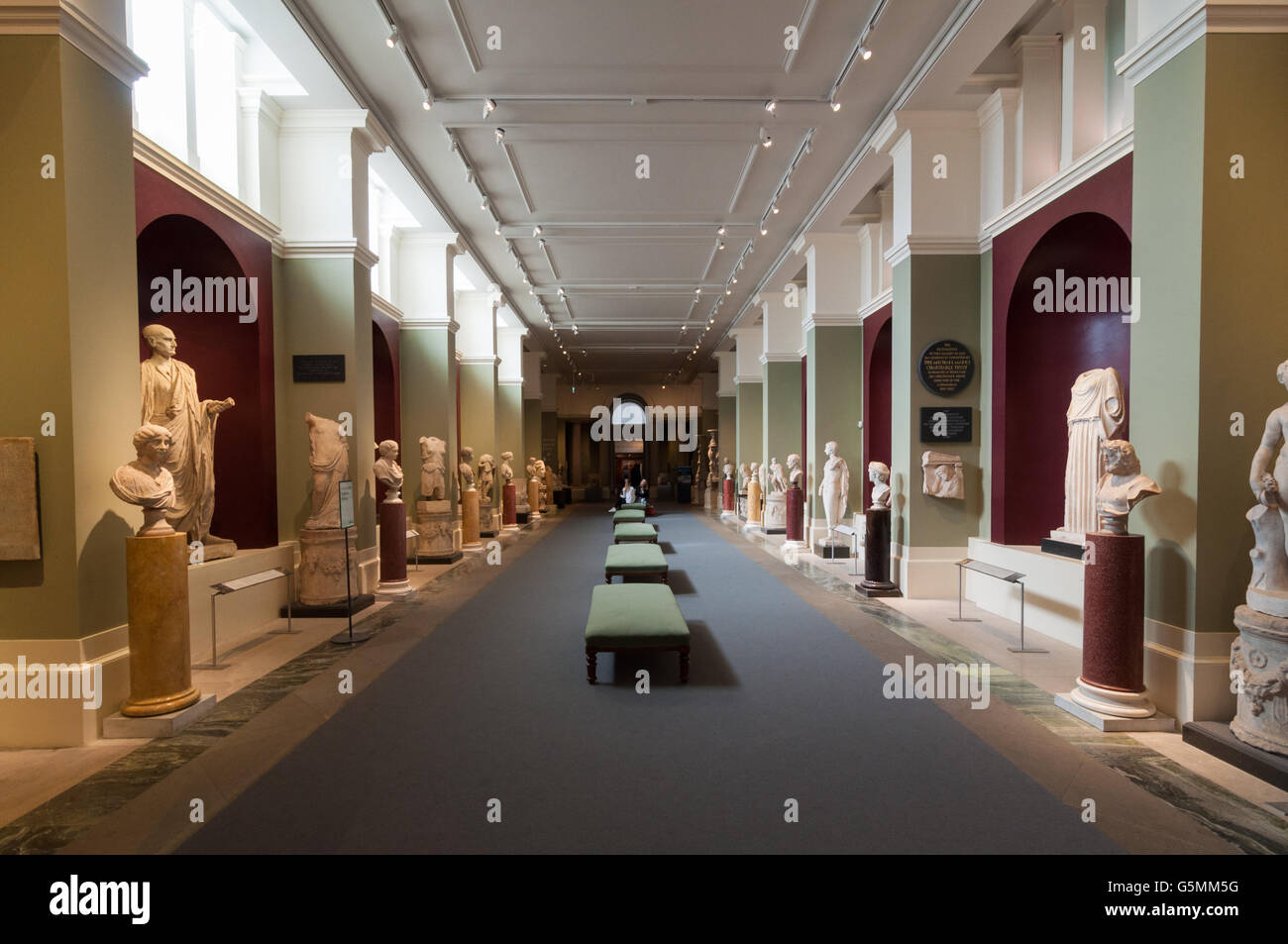 Interno del museo Ashmolean Museum di Oxford, Regno Unito Foto Stock