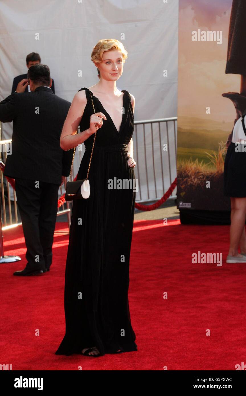 Los Angeles, CA, Stati Uniti d'America. Il 21 giugno, 2016. Elizabeth Debicki presso gli arrivi per la BFG (Big Friendly Giant) Premiere, El Capitan theater, Los Angeles, CA 21 Giugno 2016. © Jared Milgrim/Everett raccolta/Alamy Live News Foto Stock