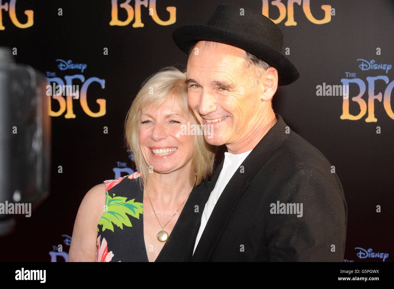 Los Angeles, CA, Stati Uniti d'America. Il 21 giugno, 2016. Mark Rylance presso gli arrivi per la BFG (Big Friendly Giant) Premiere, El Capitan theater, Los Angeles, CA 21 Giugno 2016. © Jared Milgrim/Everett raccolta/Alamy Live News Foto Stock