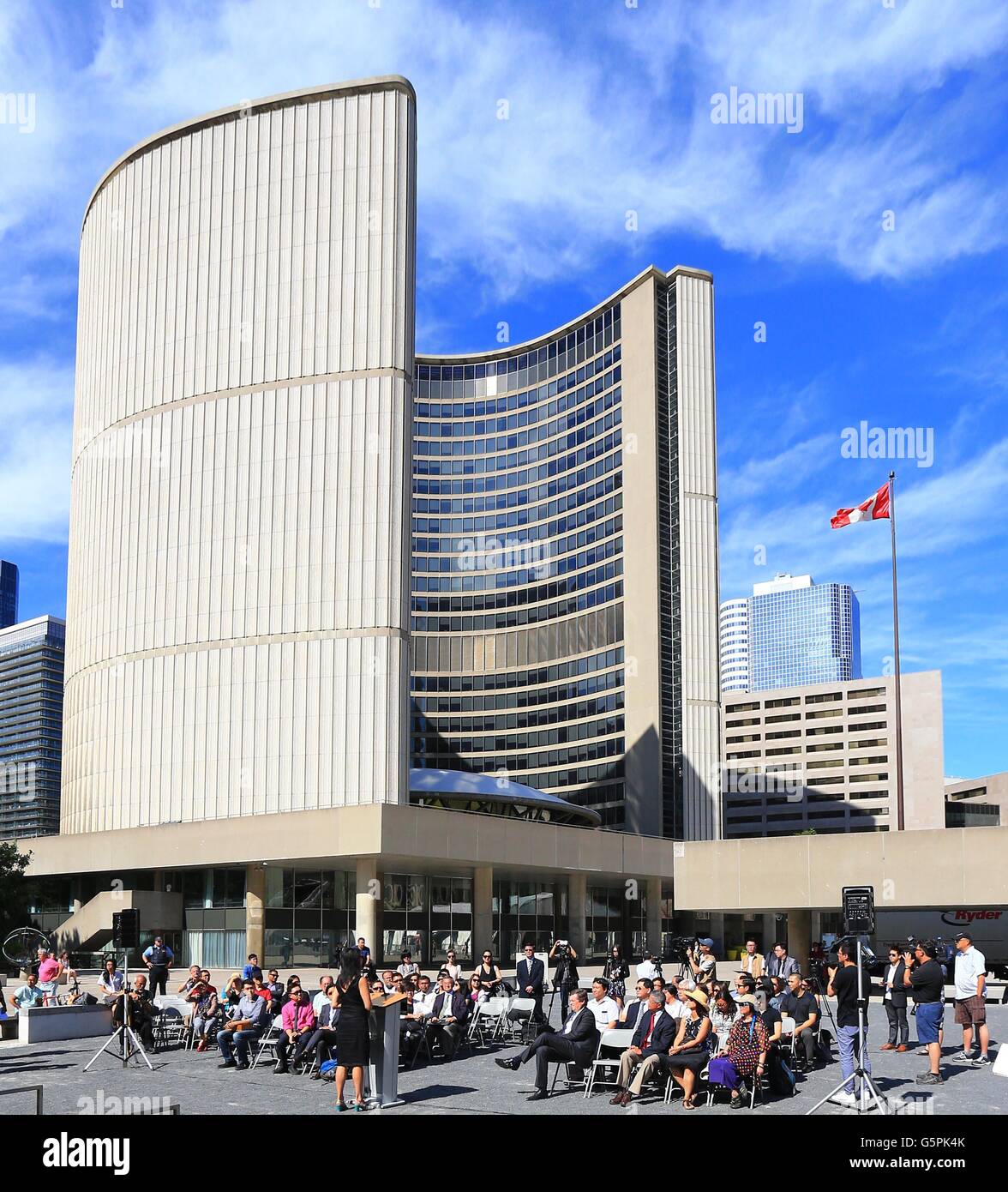 Toronto, Canada. Il 22 giugno, 2016. Le persone prendono parte al decimo anniversario della testa di cinese e fiscale atto di esclusione campagna di ricorso a Nathan Phillips Square a Toronto, Canada, 22 giugno 2016. © Zou Zheng/Xinhua/Alamy Live News Foto Stock