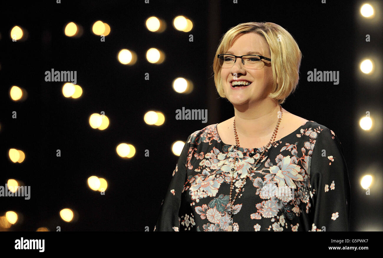 Sarah Millican durante le riprese del Sarah Millican Show a Media City, Manchester. Foto Stock