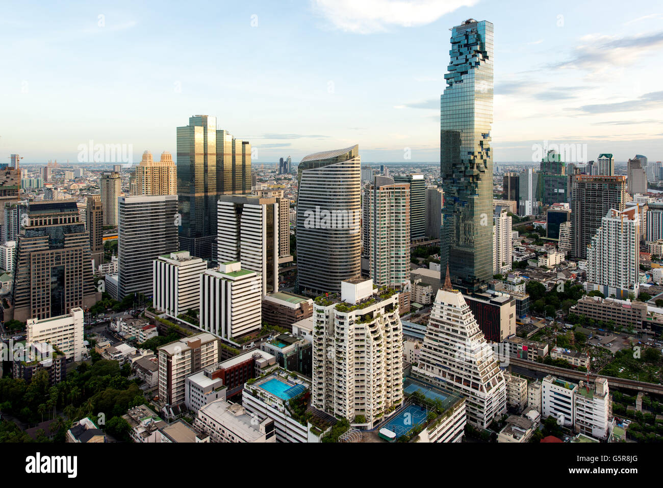 Paesaggio urbano di Bangkok in Thailandia. Vista di Bangkok nel quartiere degli affari, della Thailandia. Il grattacielo di Bangkok. Bangkok è la città capitale Foto Stock