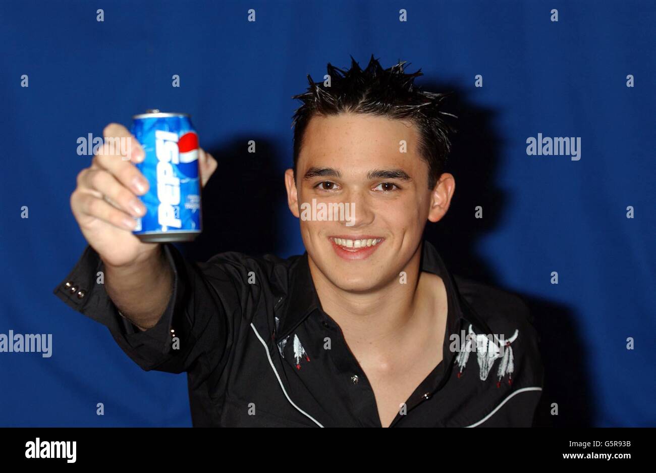 Pop Idol secondo Gareth Gates da Bradford, durante una fotocellula al Savoy di Londra, dove ha annunciato la sua prima importante partnership commerciale, un nuovissimo accordo con Pepsi. Foto Stock