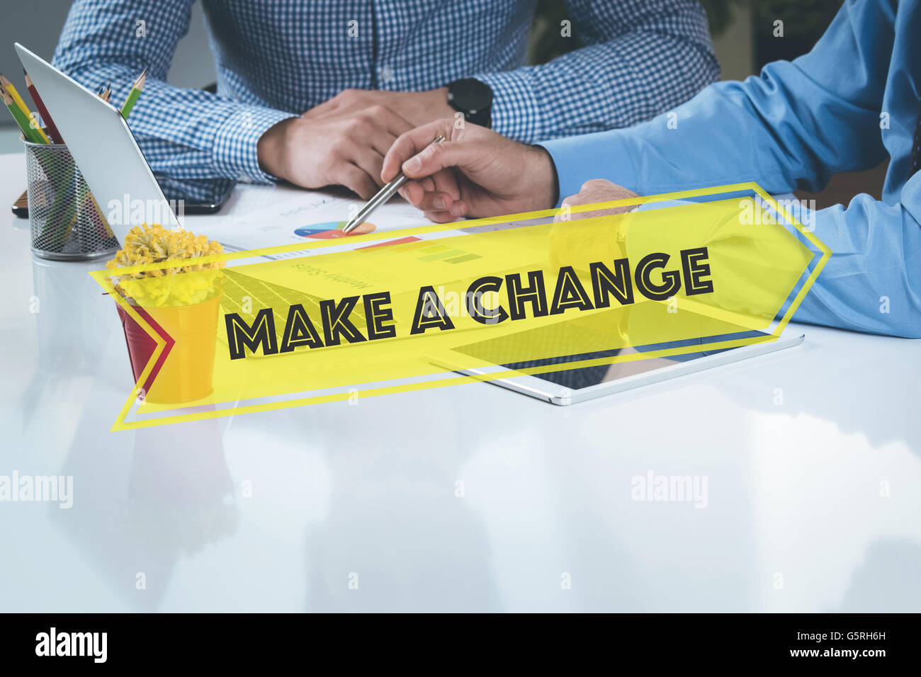 BUSINESS UFFICIO lavoro apportare una modifica al lavoro di squadra concetto di brainstorming Foto Stock