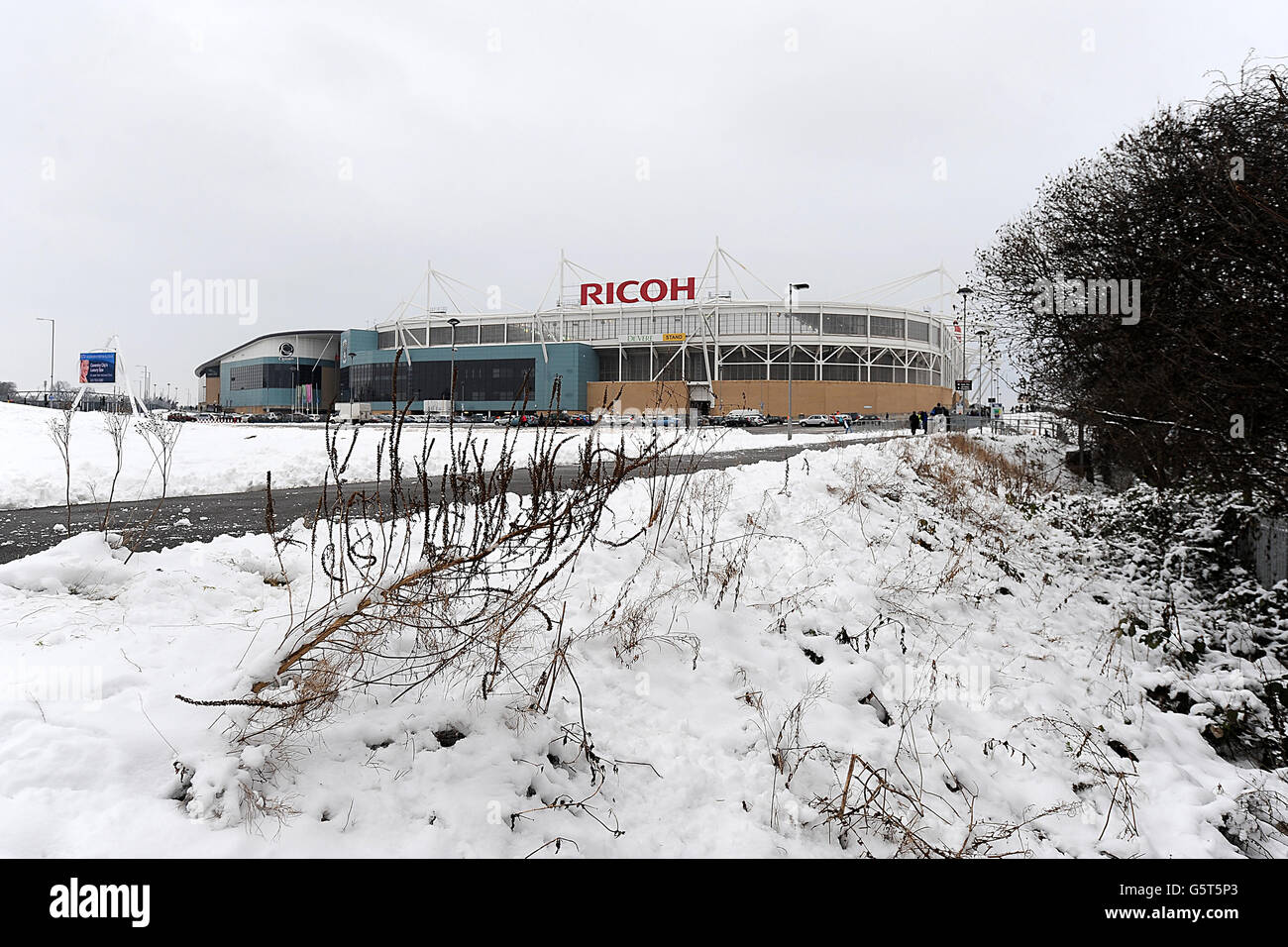 Calcio - npower League One - Coventry City v Oldham - Ricoh Arena. Vista generale della neve intorno alla Ricoh Arena Foto Stock