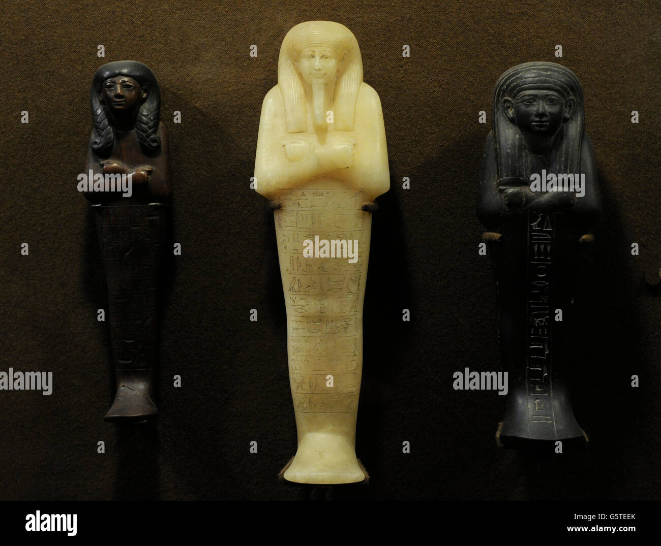 Antico Egitto. Ushabtis. Statuetta funeraria. Lo stato Museo Hermitage. San Pietroburgo. La Russia. Foto Stock