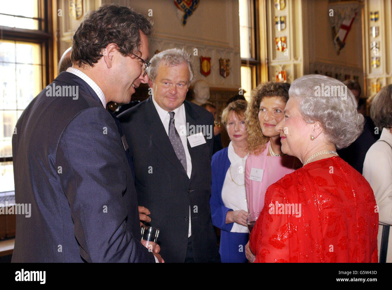 Ricevimento Windsor Castle Media. La Regina parla con i media durante un ricevimento al Castello di Windsor. Foto Stock