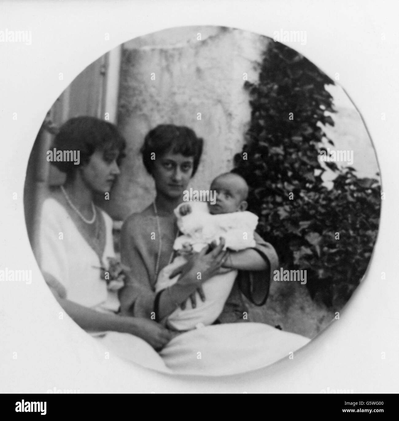 Antonia, 7.10.1899 - 31.7.1954, Principessa ereditaria di Baviera 7.4.1921 - 31.7.1954, con il figlio principe Heinrich, 1922, Foto Stock